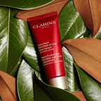 Clarins Creme Anti-idade para Pescoço e Colo Super Restorative Concentrate