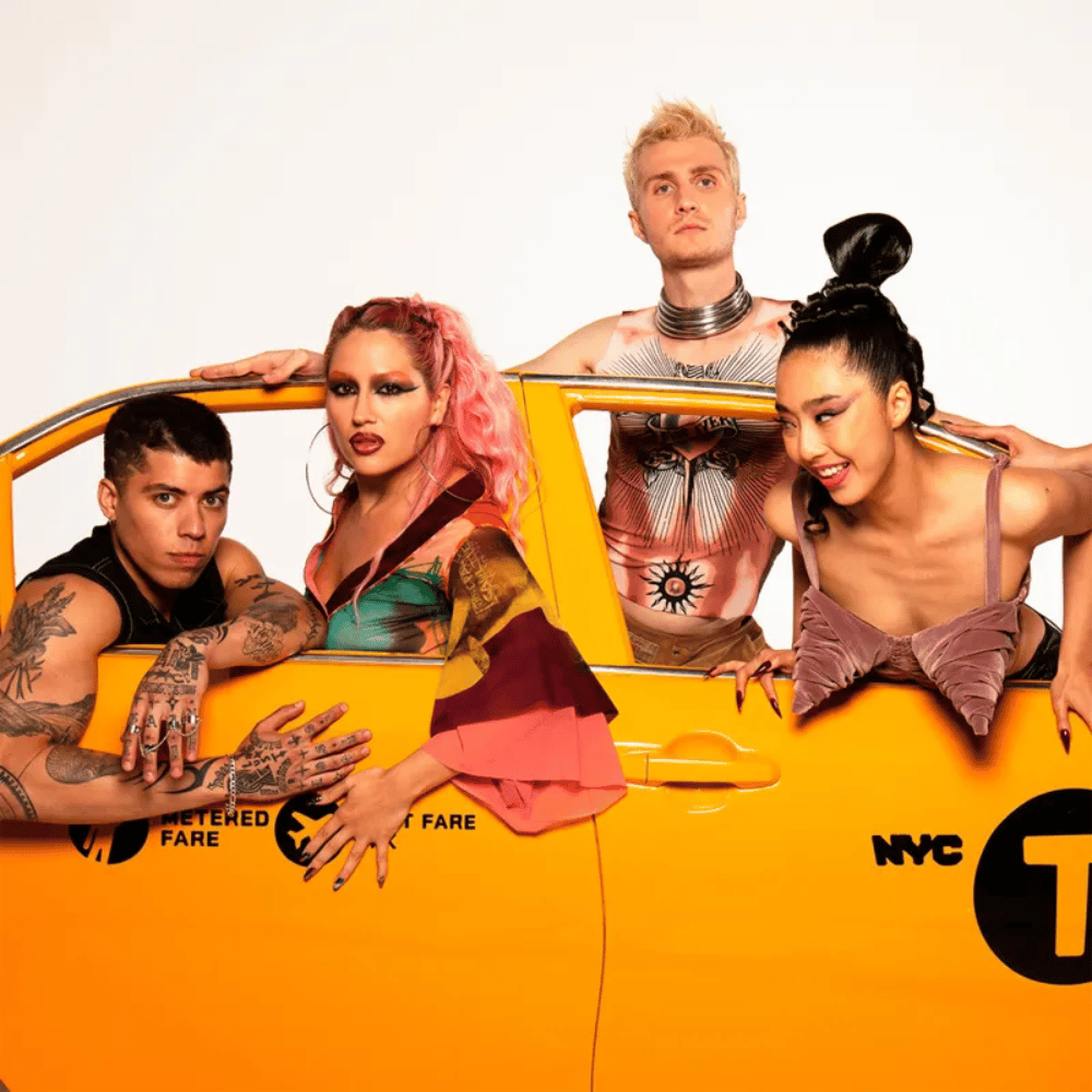 Jean Paul Gaultier Classique Pride Edition 23 Her Eau de Toilette Feminino