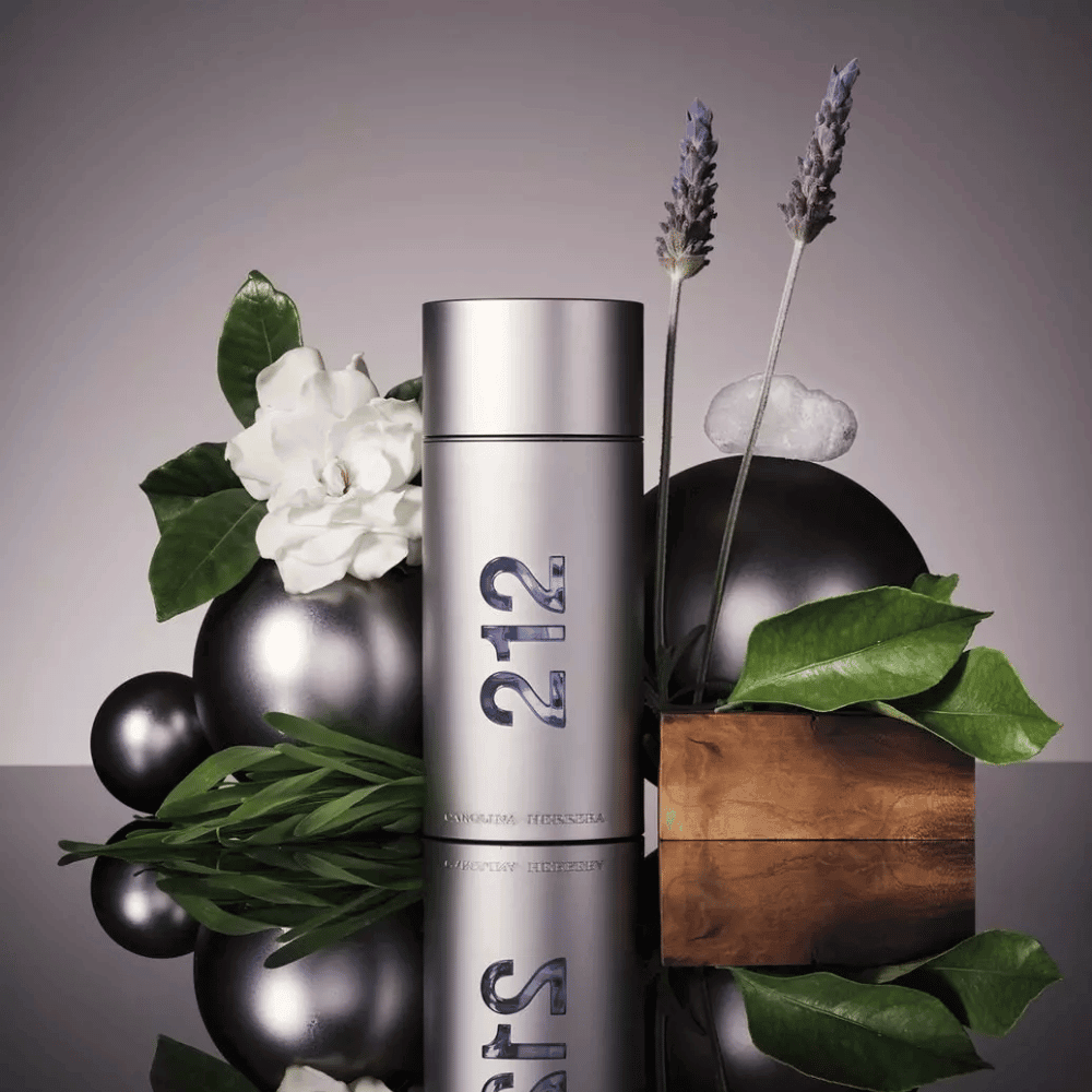 Carolina Herrera 212 NYC Men Eau de Toilette Masculino